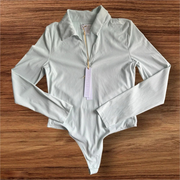 House of Harlow Sage Green Collared Long Sleeve Ribbed Bodysuit NWT Size M - Picture 1 of 7
